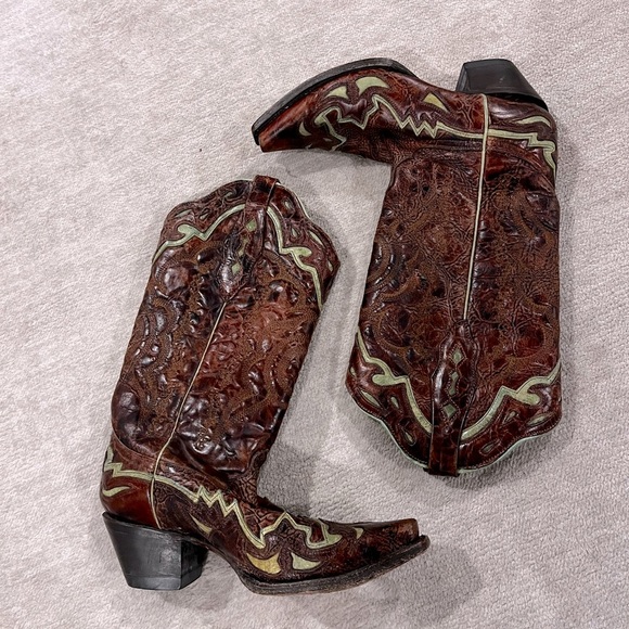 Corral Western Cowboy Boots Brown Tooled Leather Size 8 Horsegirl - Picture 2 of 7